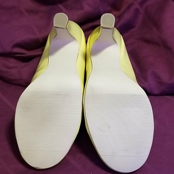 Madden Girl Pastel Yellow 4in Heels - Picture 5 of 5